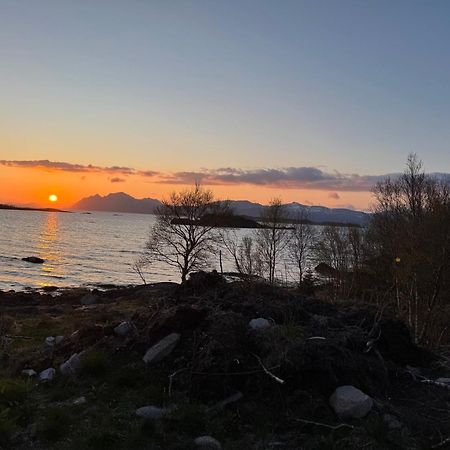 Midnattsolveien 3158,Sommarhusstrand Laukvik Lofoten Norway Esterno foto