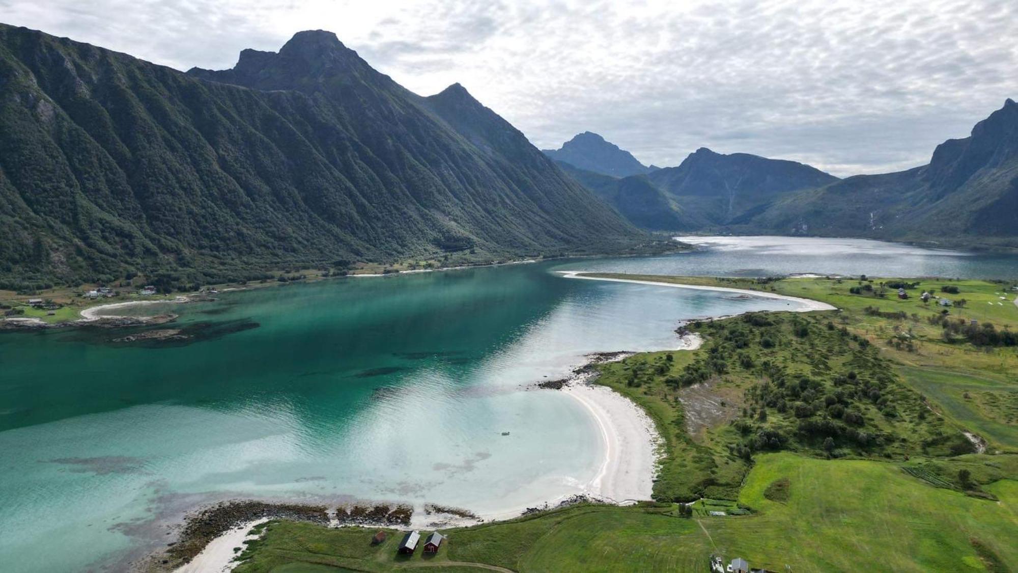 Midnattsolveien 3158,Sommarhusstrand Laukvik Lofoten Norway Esterno foto