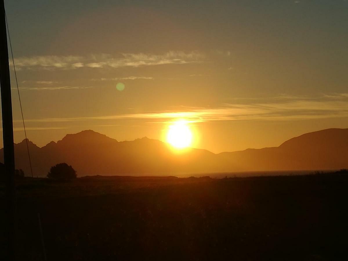 Midnattsolveien 3158,Sommarhusstrand Laukvik Lofoten Norway Esterno foto