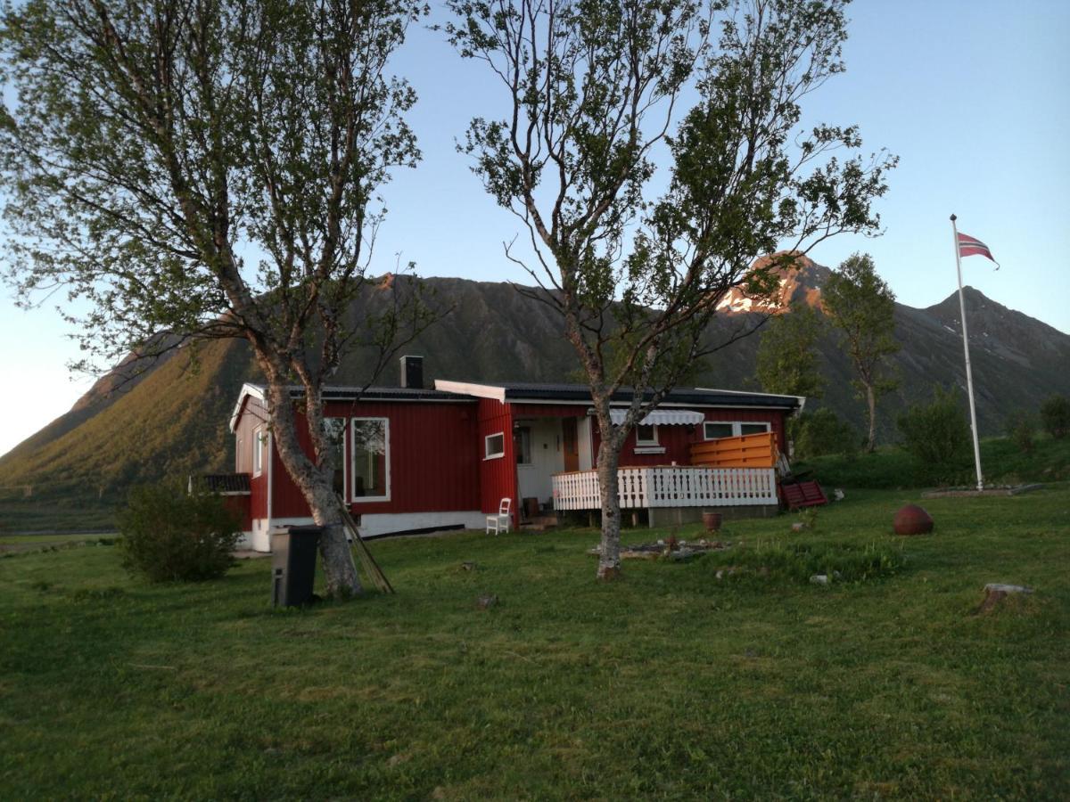 Midnattsolveien 3158,Sommarhusstrand Laukvik Lofoten Norway Esterno foto